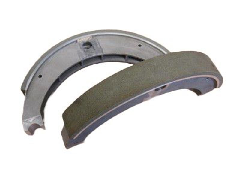 Brake Shoes - Pair including Linings - Aluminium - 330mm Brakes - Early T57